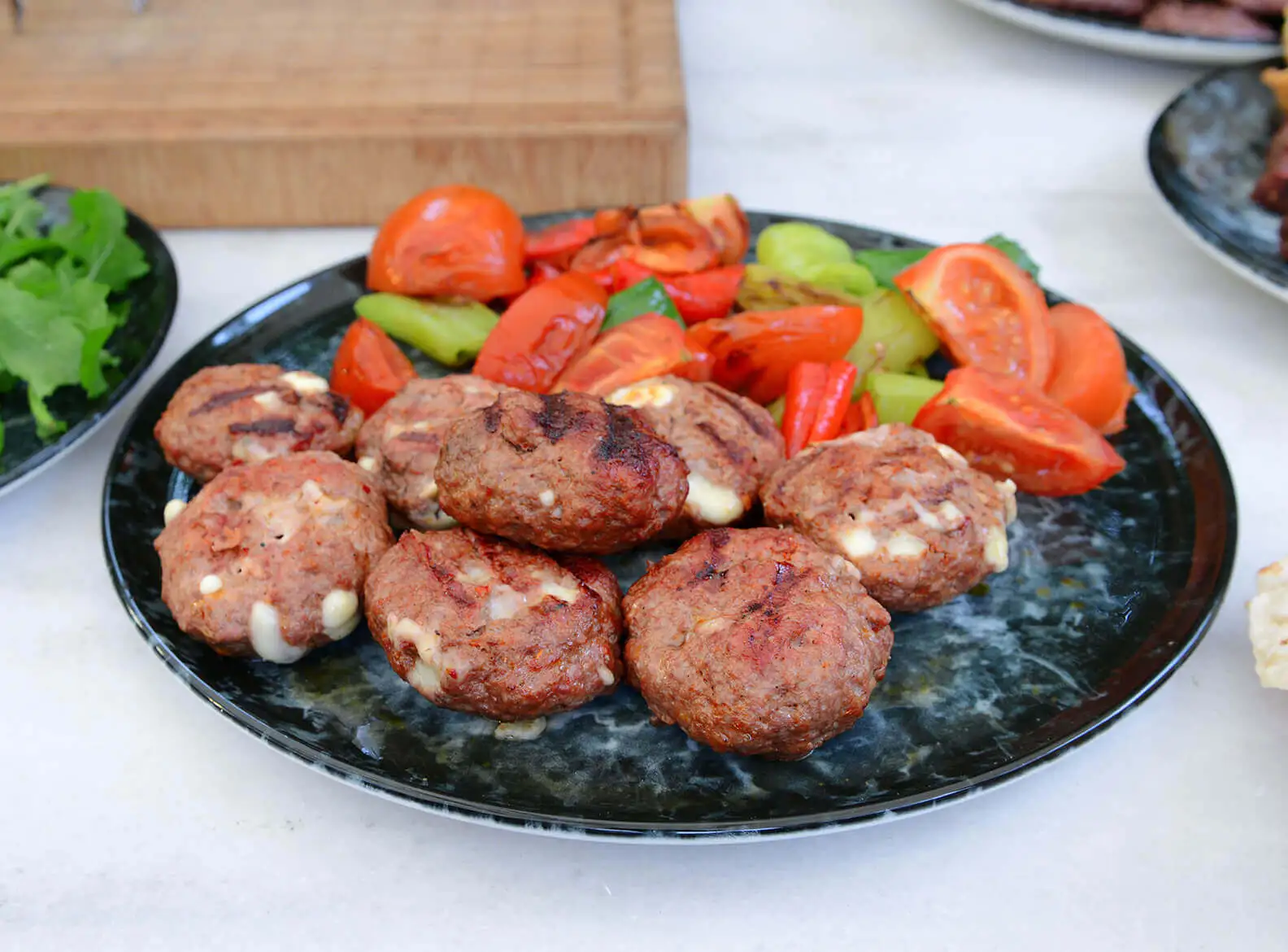 Kaşarlı İnegöl Köfte
